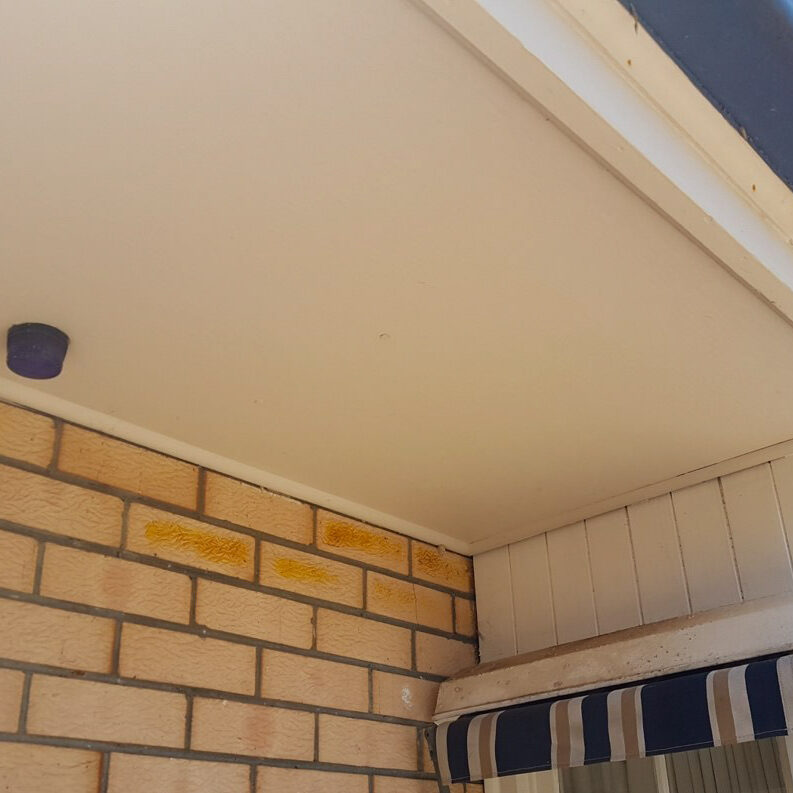 Asbestos in eaves lining